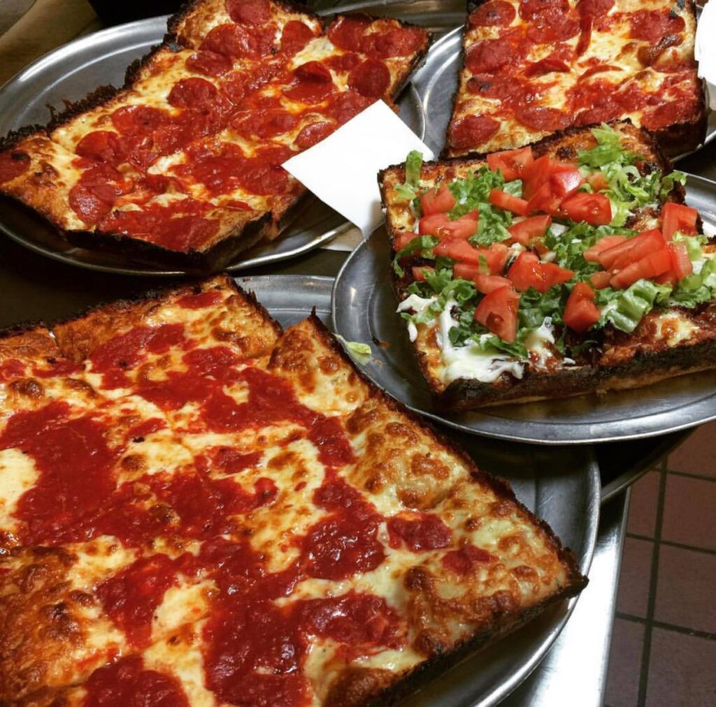 Who has the best square pizza near me? › Cloverleaf Bar &amp; Restaurant